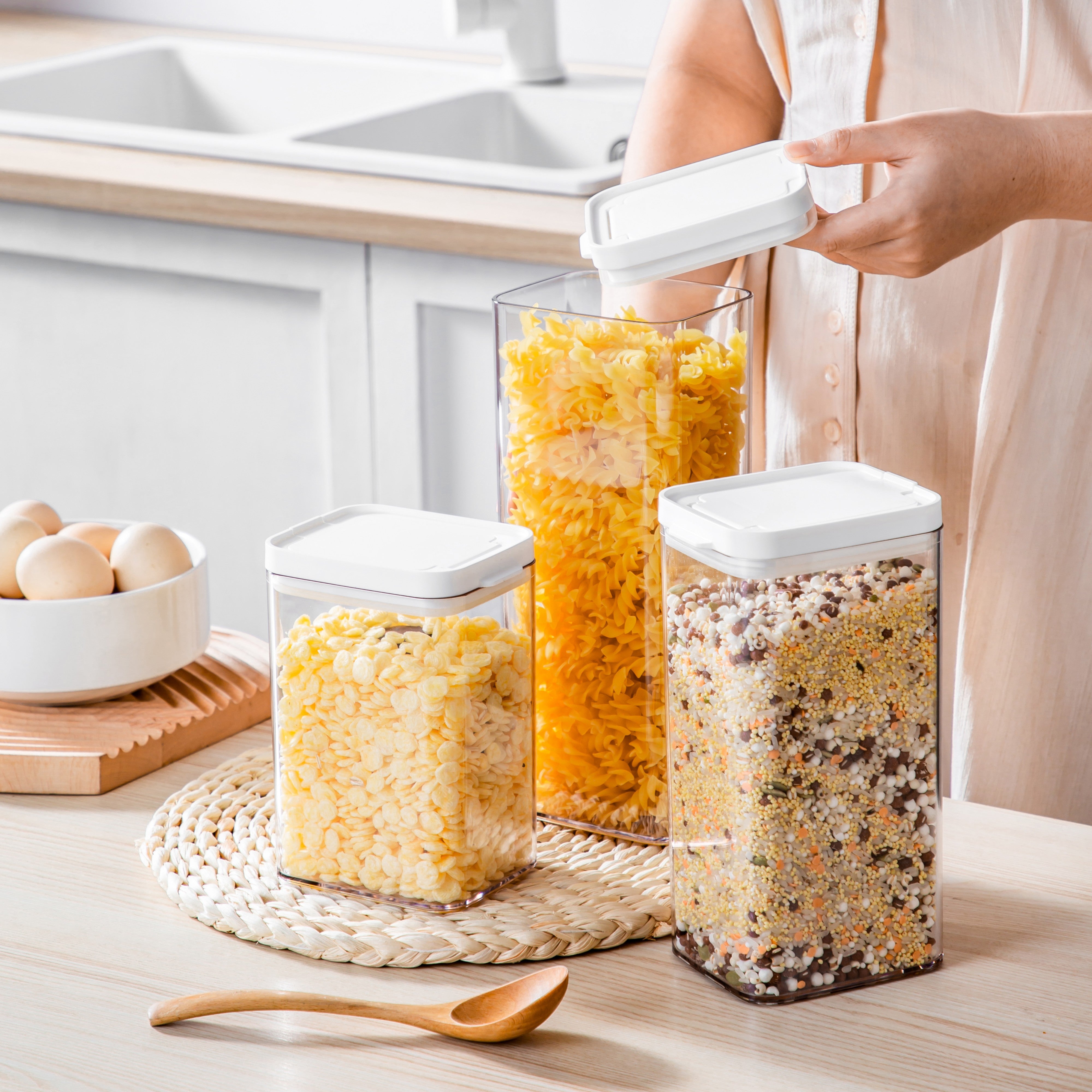Flip-Lid Dry Food Storage Container- 1.4L