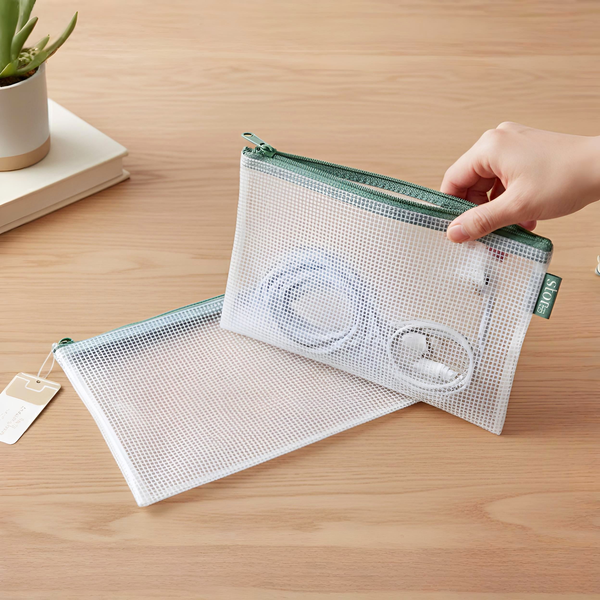 Casus Letter Pouch- Mountain Green