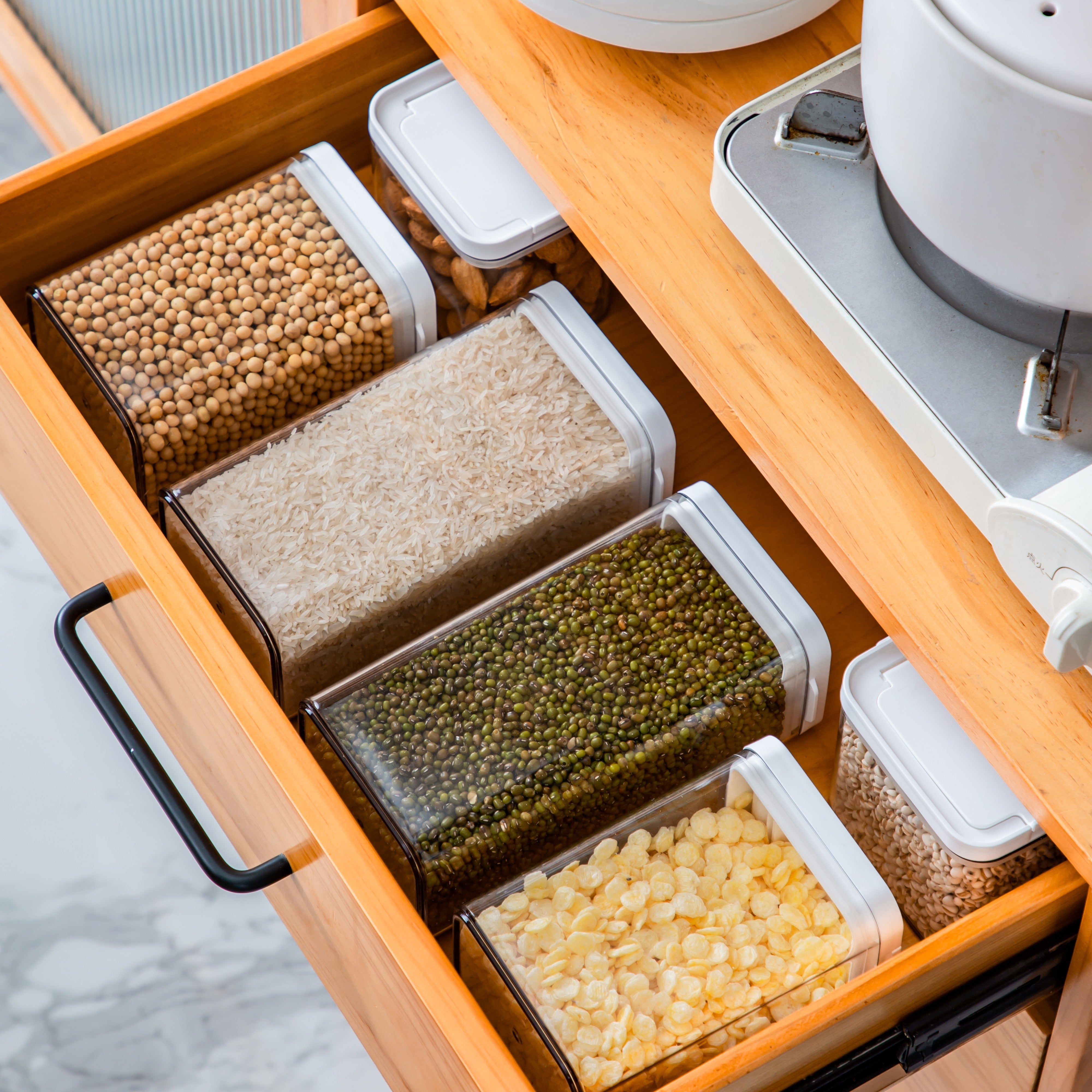 Flip-Lid Dry Food Storage Container- 1.4L